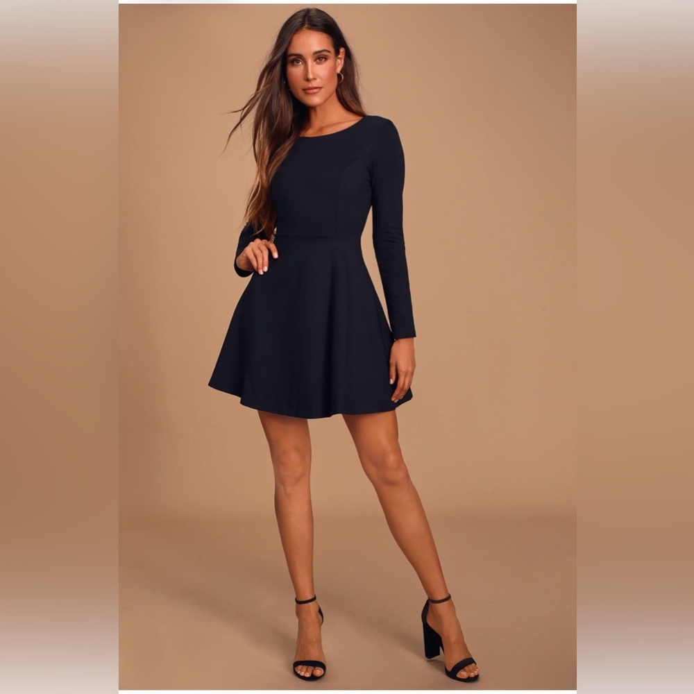 Lulu’s Forever Chic Black Long Sleeve Knit Skater Dress Size Medium